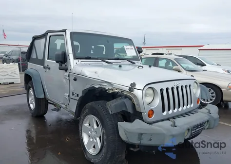 2009 Jeep Wrangler X из США, поврежденный, VIN 1J4FA24199L721476